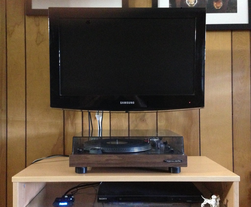 Best TV Wall Mount With Shelf [2020] Top Wall Mount TV Shelves [Reviews]