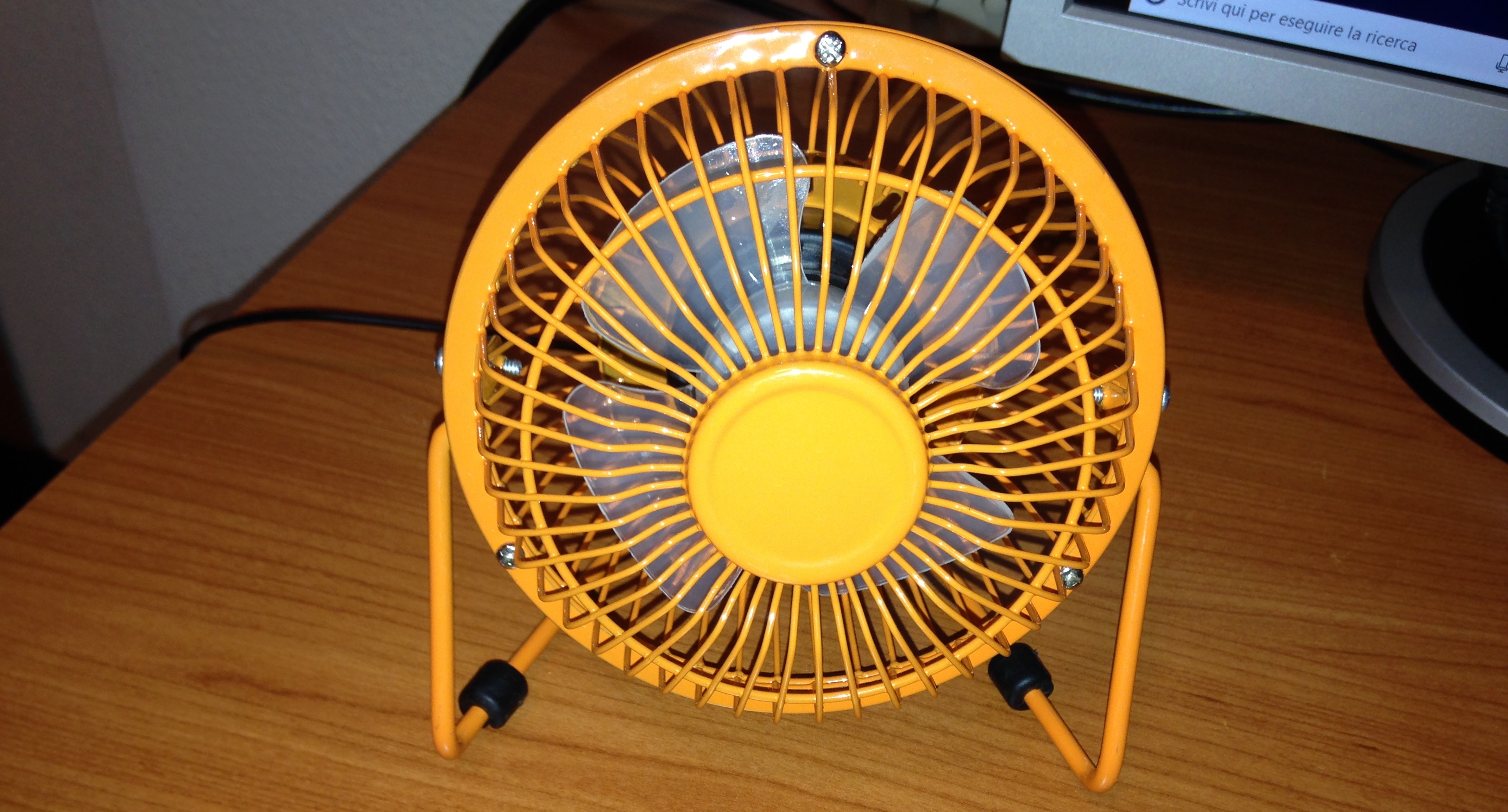 Best USB Fan [2021] Top USB Powered Personal Desk Fans [Reviews]