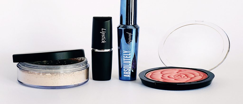 Best Compact Powder [2020] Top Face Compact Powders [Reviews]