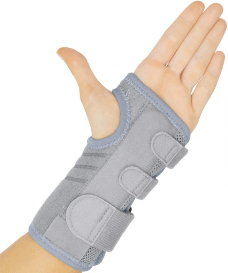 Best Football Wrist Brace [2023] Top Wrist Braces for Football