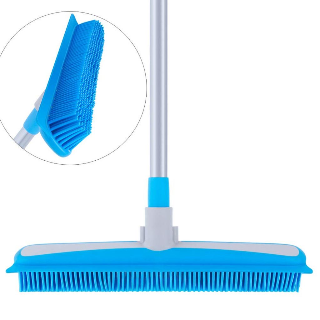 Best Broom for Dog Hair [2022] Top Dog Hair Brooms [Reviews]